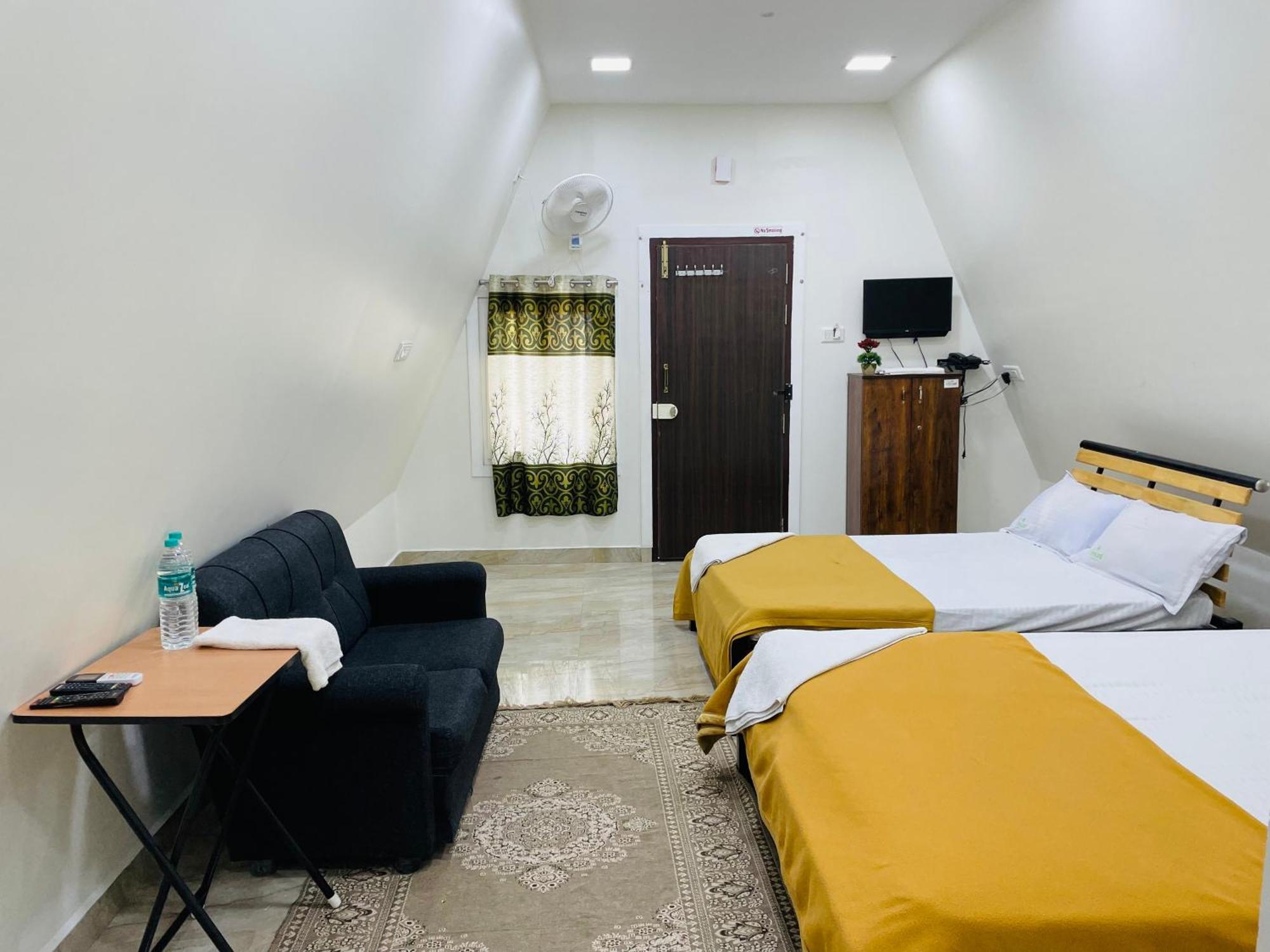 Greenleaf Resorts And Restaurant Rameswaram Bagian luar foto