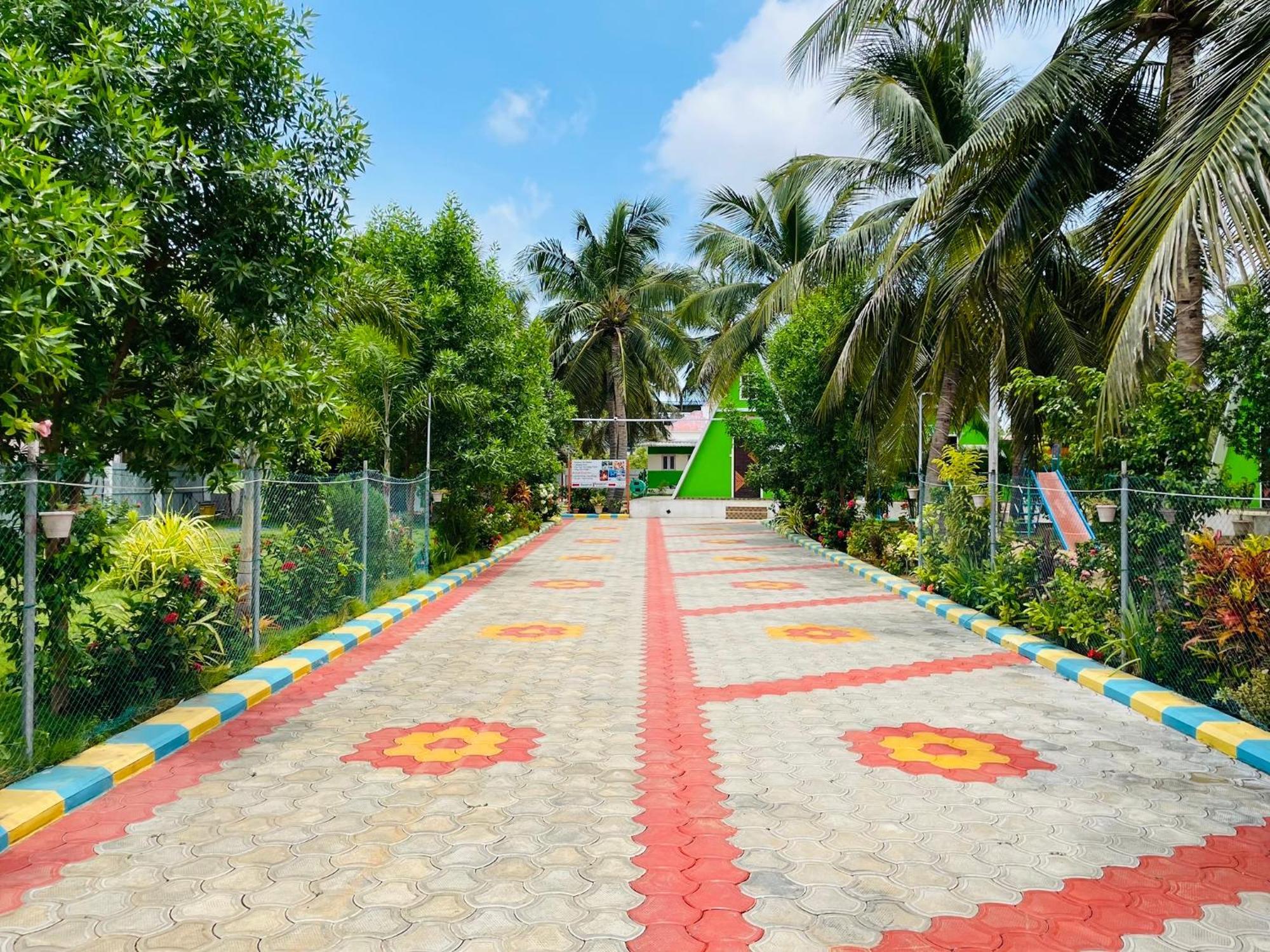 Greenleaf Resorts And Restaurant Rameswaram Bagian luar foto